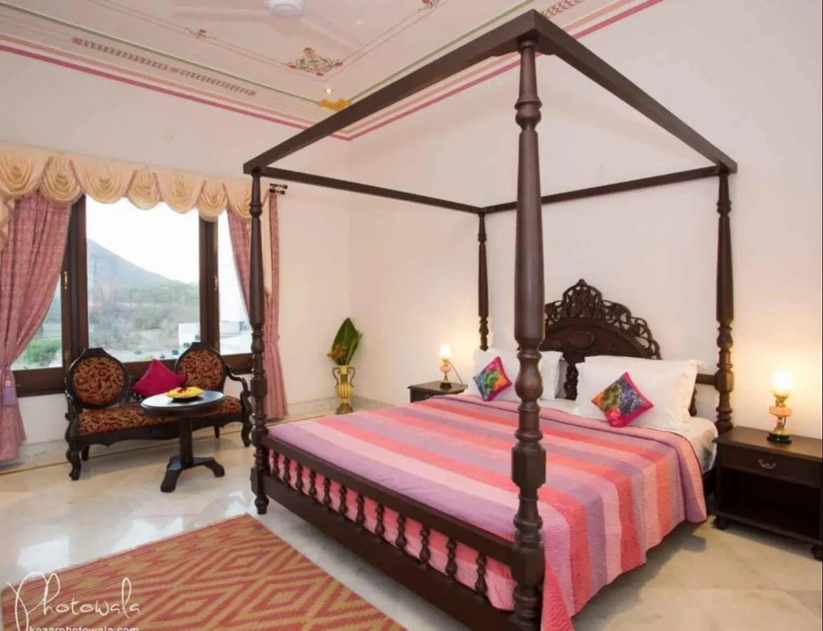 Devraj Villa-Luxury Pool Villa Udaipur 4*,