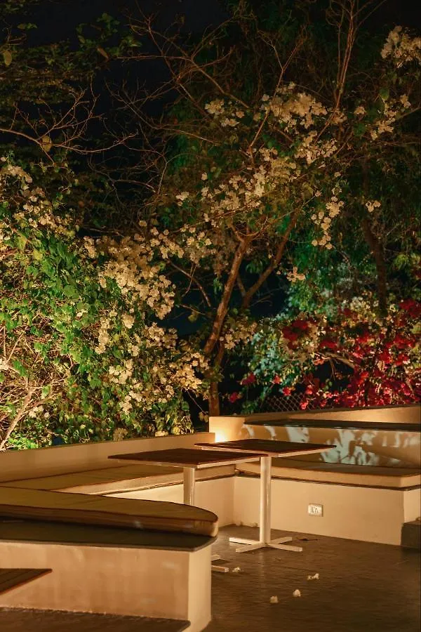 Otel Devraj Villa-Luxury Pool Villa Udaipur